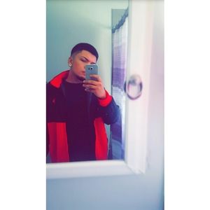 Meet your Posher, Brandon